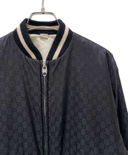 GUCCI（グッチ）GUCCI (グッチ) GGリバーシブルナイロンブルゾン ブラック×ベージュ サイズ:44の古着・服飾アイテム