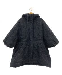 VALENTINO（ヴァレンティノ）の古着「レースデザイン中綿コート」｜ブラック