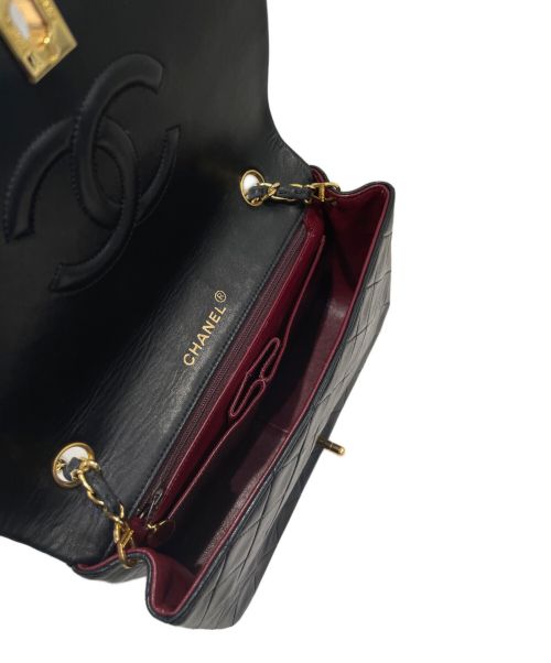 CHANEL（シャネル）CHANEL (シャネル) シングルフラップチェーンショルダーバッグ マトラッセ23 ブラック×ゴールド金具 サイズ:23の古着・服飾アイテム