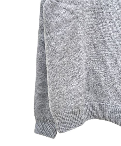 CELINE（セリーヌ）CELINE (セリーヌ) トリオンフクルーネックセーター グレー サイズ:Mの古着・服飾アイテム