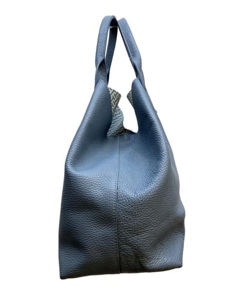 IACUCCI（イアクッチ）IACUCCI (イアクッチ) オペラ CERVO/INSTAMP ブルーの古着・服飾アイテム