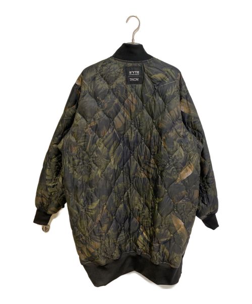 s'yte（サイト）s'yte (サイト) TAION (タイオン) DAHLIA CAMOUFLAGE QUILTED DOWN REVERSIBLE LONG MA-1 ブラック サイズ:2の古着・服飾アイテム