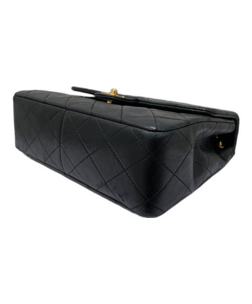 CHANEL（シャネル）CHANEL (シャネル) シングルフラップショルダーバッグ ブラック×ゴールド金具 サイズ:20の古着・服飾アイテム