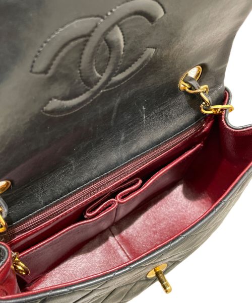 CHANEL（シャネル）CHANEL (シャネル) シングルフラップショルダーバッグ ブラック×ゴールド金具 サイズ:20の古着・服飾アイテム