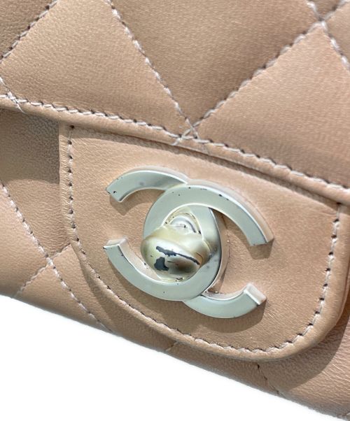 CHANEL（シャネル）CHANEL (シャネル) チェーンショルダーフラップバッグ ベージュ サイズ:17の古着・服飾アイテム