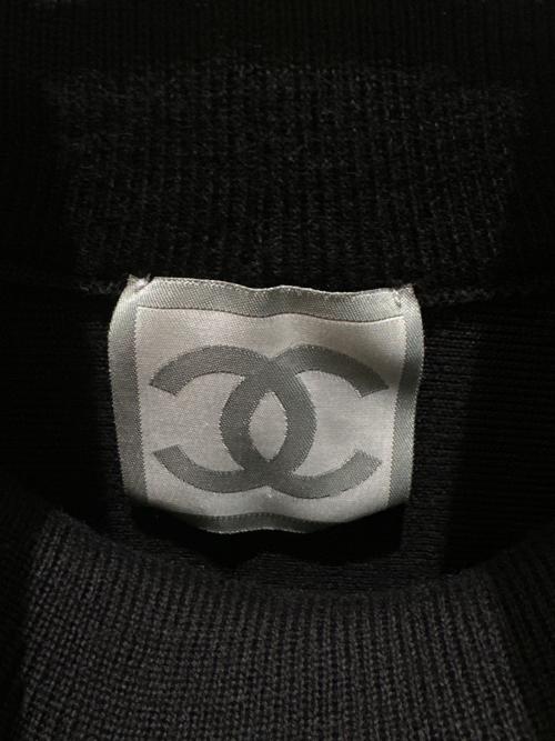 CHANEL（シャネル）CHANEL (シャネル) テープロゴタートルネックニット ブラック サイズ:40の古着・服飾アイテム