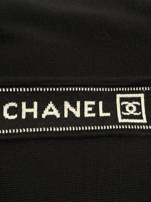CHANEL（シャネル）CHANEL (シャネル) テープロゴタートルネックニット ブラック サイズ:40の古着・服飾アイテム