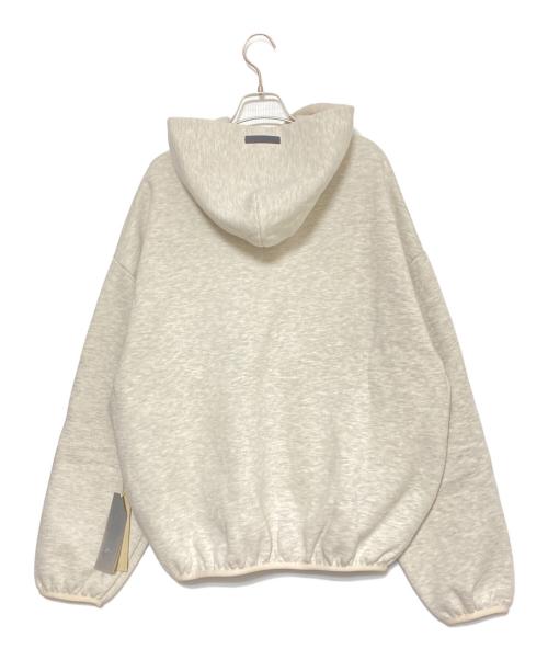 FOG ESSENTIALS（フィアオブゴッド エッセンシャル）FOG ESSENTIALS (フィアオブゴッド エッセンシャル) NBA プルオーバー フーディ グレー サイズ:M 未使用品の古着・服飾アイテム