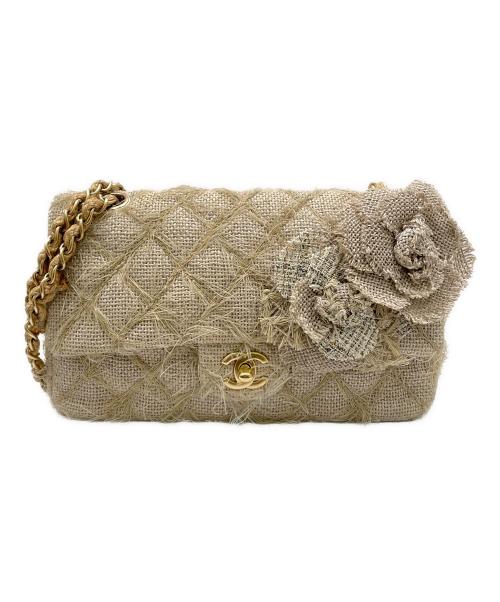 CHANEL（シャネル）CHANEL (シャネル) カメリアチェーンショルダーバッグ ベージュ×ゴールド金具 サイズ:25の古着・服飾アイテム