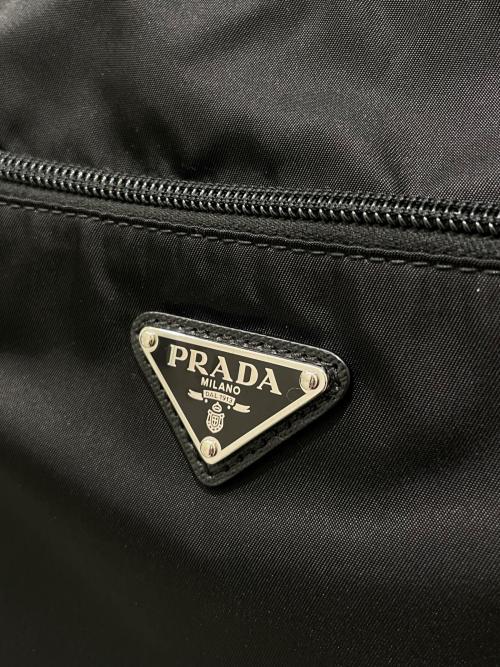 PRADA（プラダ）PRADA (プラダ) Re-Nylon バッグ ブラックの古着・服飾アイテム