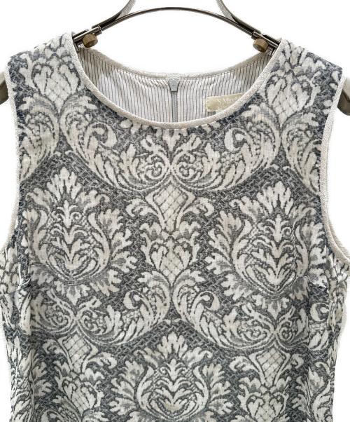 'S Max Mara（エスマックスマーラ）'S Max Mara (エスマックスマーラ) ダマスク柄ノースリーブワンピース ホワイト×グレー サイズ:42の古着・服飾アイテム