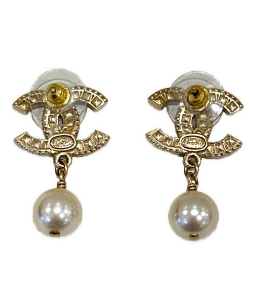 CHANEL（シャネル）CHANEL (シャネル) スウィングパールココマークピアス ゴールドの古着・服飾アイテム