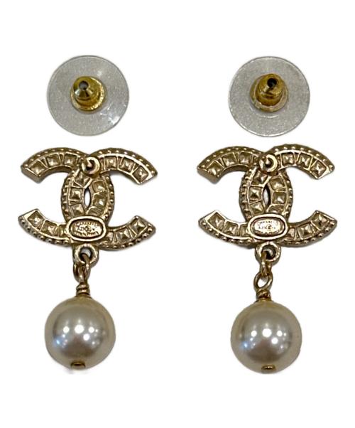 CHANEL（シャネル）CHANEL (シャネル) スウィングパールココマークピアス ゴールドの古着・服飾アイテム