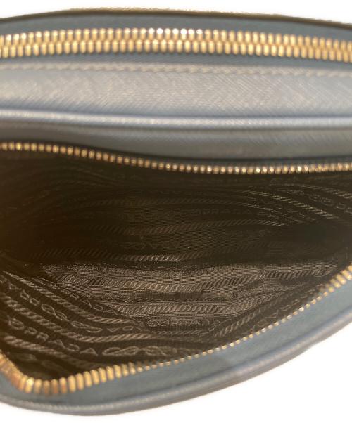 PRADA（プラダ）PRADA (プラダ) サフィアーノレザーショルダーバッグ スカイブルーの古着・服飾アイテム