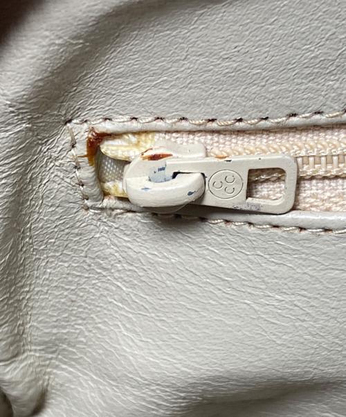 CHANEL（シャネル）CHANEL (シャネル) チェーンショルダーバッグ ベージュの古着・服飾アイテム