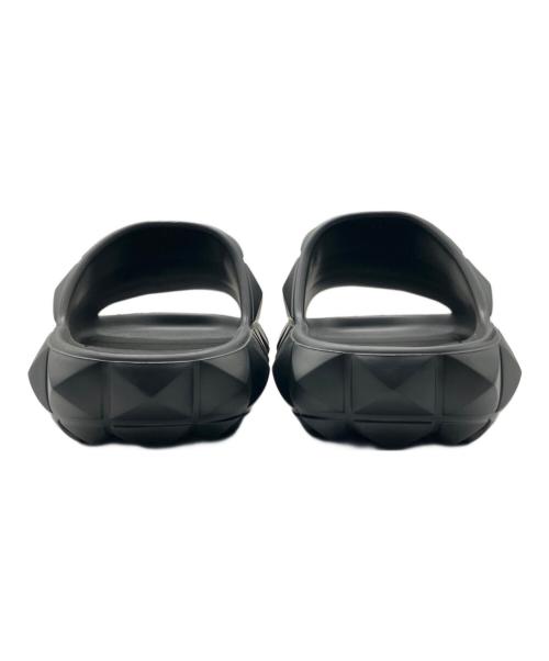 VALENTINO（ヴァレンティノ）VALENTINO (ヴァレンティノ) ラバースタッズサンダル ブラック サイズ:38の古着・服飾アイテム