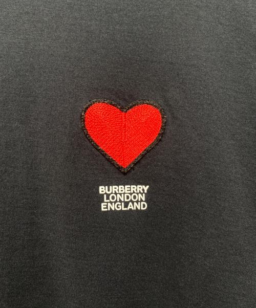 BURBERRY（バーバリー）BURBERRY (バーバリー) ハート刺繍Tシャツ ブラック サイズ:Lの古着・服飾アイテム