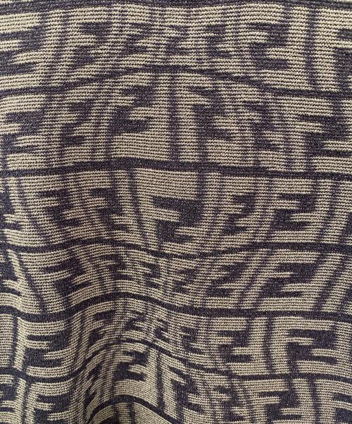 FENDI（フェンディ）FENDI (フェンディ) ズッカ総柄半袖ニット カーキ サイズ:36の古着・服飾アイテム