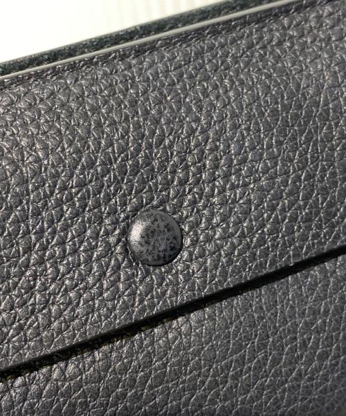 GUCCI（グッチ）GUCCI (グッチ) ロゴ二つ折り財布 ブラックの古着・服飾アイテム
