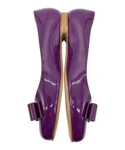 Salvatore Ferragamo（サルヴァトーレ フェラガモ）Salvatore Ferragamo (サルヴァトーレ フェラガモ) ヴァラリボンパンプス パープル サイズ:5の古着・服飾アイテム