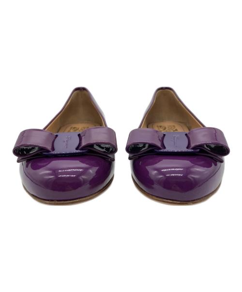 Salvatore Ferragamo（サルヴァトーレ フェラガモ）Salvatore Ferragamo (サルヴァトーレ フェラガモ) ヴァラリボンパンプス パープル サイズ:5の古着・服飾アイテム