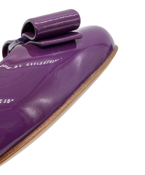 Salvatore Ferragamo（サルヴァトーレ フェラガモ）Salvatore Ferragamo (サルヴァトーレ フェラガモ) ヴァラリボンパンプス パープル サイズ:5の古着・服飾アイテム