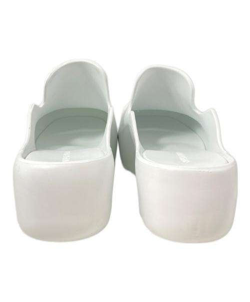 BOTTEGA VENETA（ボッテガベネタ）BOTTEGA VENETA (ボッテガベネタ) ラバーフラッシュクロッグ ホワイト サイズ:44の古着・服飾アイテム