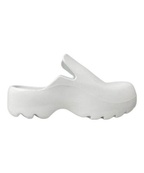BOTTEGA VENETA（ボッテガベネタ）BOTTEGA VENETA (ボッテガベネタ) ラバーフラッシュクロッグ ホワイト サイズ:44の古着・服飾アイテム