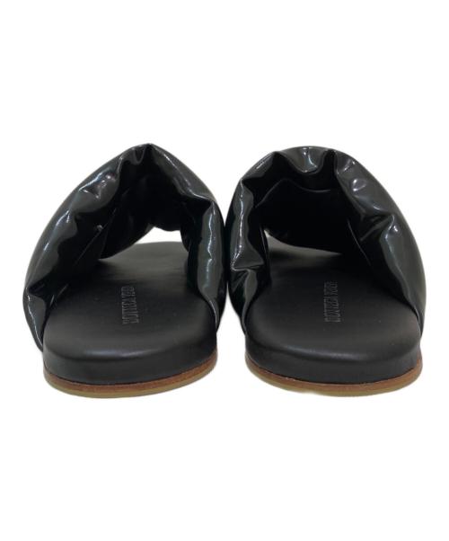 BOTTEGA VENETA（ボッテガベネタ）BOTTEGA VENETA (ボッテガベネタ) クッションスライド ブラック サイズ:37の古着・服飾アイテム