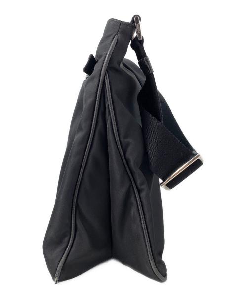 PRADA（プラダ）PRADA (プラダ) ナイロンショルダーバッグ ブラックの古着・服飾アイテム