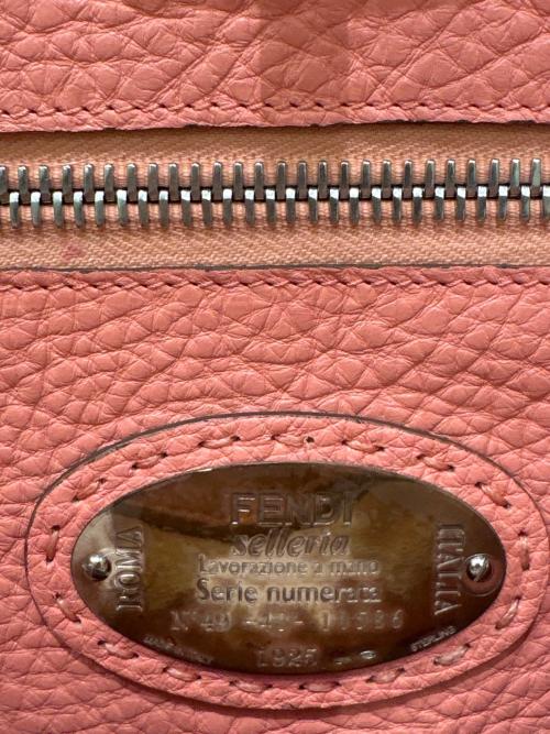 FENDI（フェンディ）FENDI (フェンディ) セレリアピーカブー ミディアム2WAYバッグ ピンクの古着・服飾アイテム