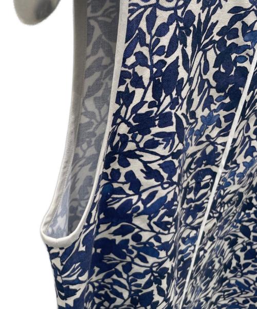 'S Max Mara（エスマックスマーラ）'S Max Mara (エスマックスマーラ) フラワーデザインノースリーブワンピース アイボリー×ブルー サイズ:44の古着・服飾アイテム