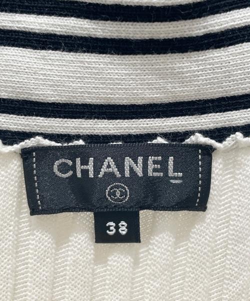 CHANEL（シャネル）CHANEL (シャネル) テープロゴ ニットスカート ホワイト×ブラック サイズ:38の古着・服飾アイテム