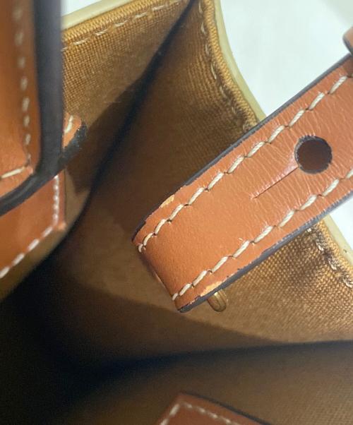 CELINE（セリーヌ）CELINE (セリーヌ) ミニバーティカルカバ ホワイト×ブラウンの古着・服飾アイテム