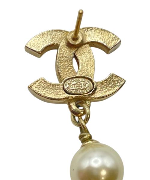 CHANEL（シャネル）CHANEL (シャネル) ココマークパールスイングピアスの古着・服飾アイテム