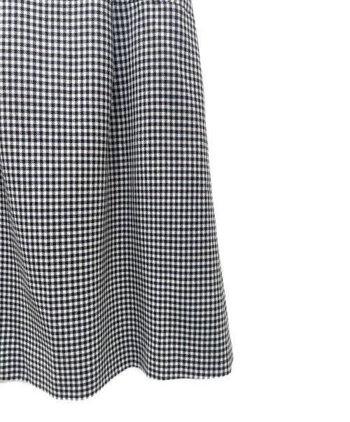 FOXEY（フォクシー）FOXEY (フォクシー) パールボタンスカート ホワイト×ブラック サイズ:40の古着・服飾アイテム