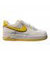 中古・古着 NIKE (ナイキ) Kobe Bryant AIR FORCE 1 LOW RETRO QS KB ホワイト×イエロー サイズ:27.5 未使用品：18000円