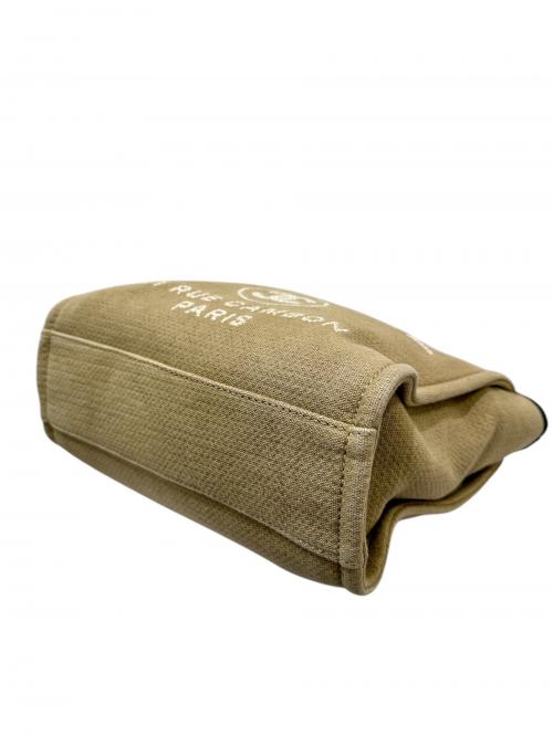 CHANEL（シャネル）CHANEL (シャネル) ドーヴィルPM ベージュ サイズ:PMの古着・服飾アイテム