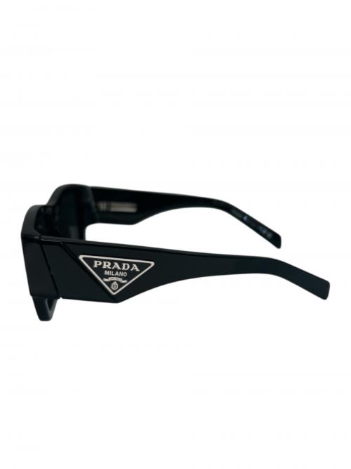 PRADA（プラダ）PRADA (プラダ) トライアングルロゴ サングラス ブラック サイズ:54?20の古着・服飾アイテム