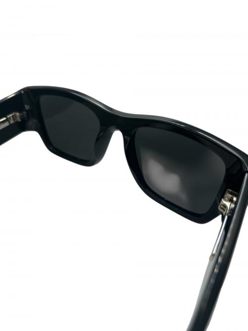 PRADA（プラダ）PRADA (プラダ) トライアングルロゴ サングラス ブラック サイズ:54?20の古着・服飾アイテム