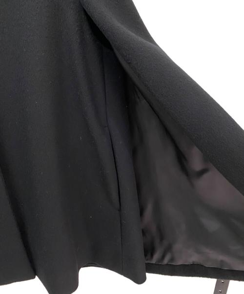 UNITED ARROWS（ユナイテッドアローズ）UNITED ARROWS (ユナイテッドアローズ) ショートケープコート ブラック サイズ:38の古着・服飾アイテム