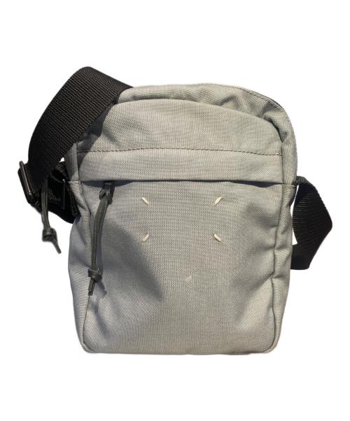 Maison Margiela（メゾンマルジェラ）Maison Margiela (メゾンマルジェラ) 四つタグ ショルダーバッグ ライトグレーの古着・服飾アイテム