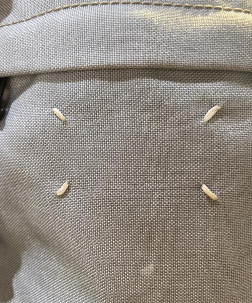 Maison Margiela（メゾンマルジェラ）Maison Margiela (メゾンマルジェラ) 四つタグ ショルダーバッグ ライトグレーの古着・服飾アイテム