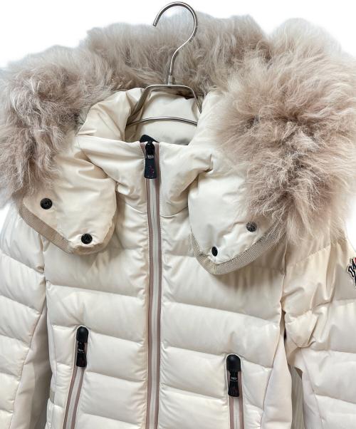 MONCLER GRENOBLE（モンクレール グルノーブル）MONCLER GRENOBLE (モンクレール グルノーブル) GRENOBLE Lamouraダウンジャケット アイボリーの古着・服飾アイテム