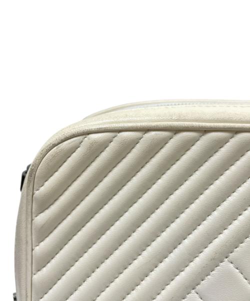 CHANEL（シャネル）CHANEL (シャネル) ココボーイ カメラバッグ ホワイトの古着・服飾アイテム