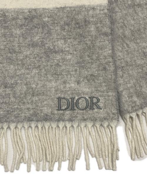 Dior（ディオール）Dior (ディオール) ロゴマフラー グレー×ブラックの古着・服飾アイテム