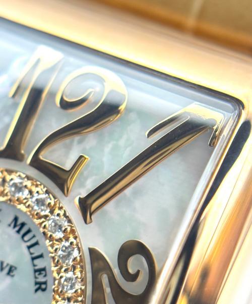 FRANCK MULLER（フランクミュラー）ランクミュラー ロングアイランド ホワイトシェル インデックスダイヤ/Long Island White Mother of Pearl Dial Diamond Index/902 QZ REL MOP CD 1R/白蝶貝文字盤/K18Pの古着・服飾アイテム