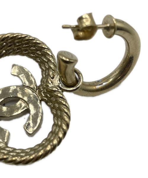 CHANEL（シャネル）CHANEL (シャネル) ラインストーンココマークピアス シャンパンゴールド系の古着・服飾アイテム