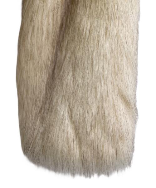CLANE（クラネ）CLANE (クラネ) NO COLLAR VOLUME ECO FUR COAT アイボリー サイズ:2の古着・服飾アイテム
