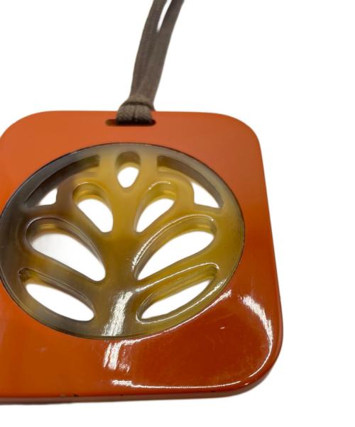 HERMES（エルメス）HERMES (エルメス) バッファローホーンペンダントネックレス ブラウン×オレンジの古着・服飾アイテム